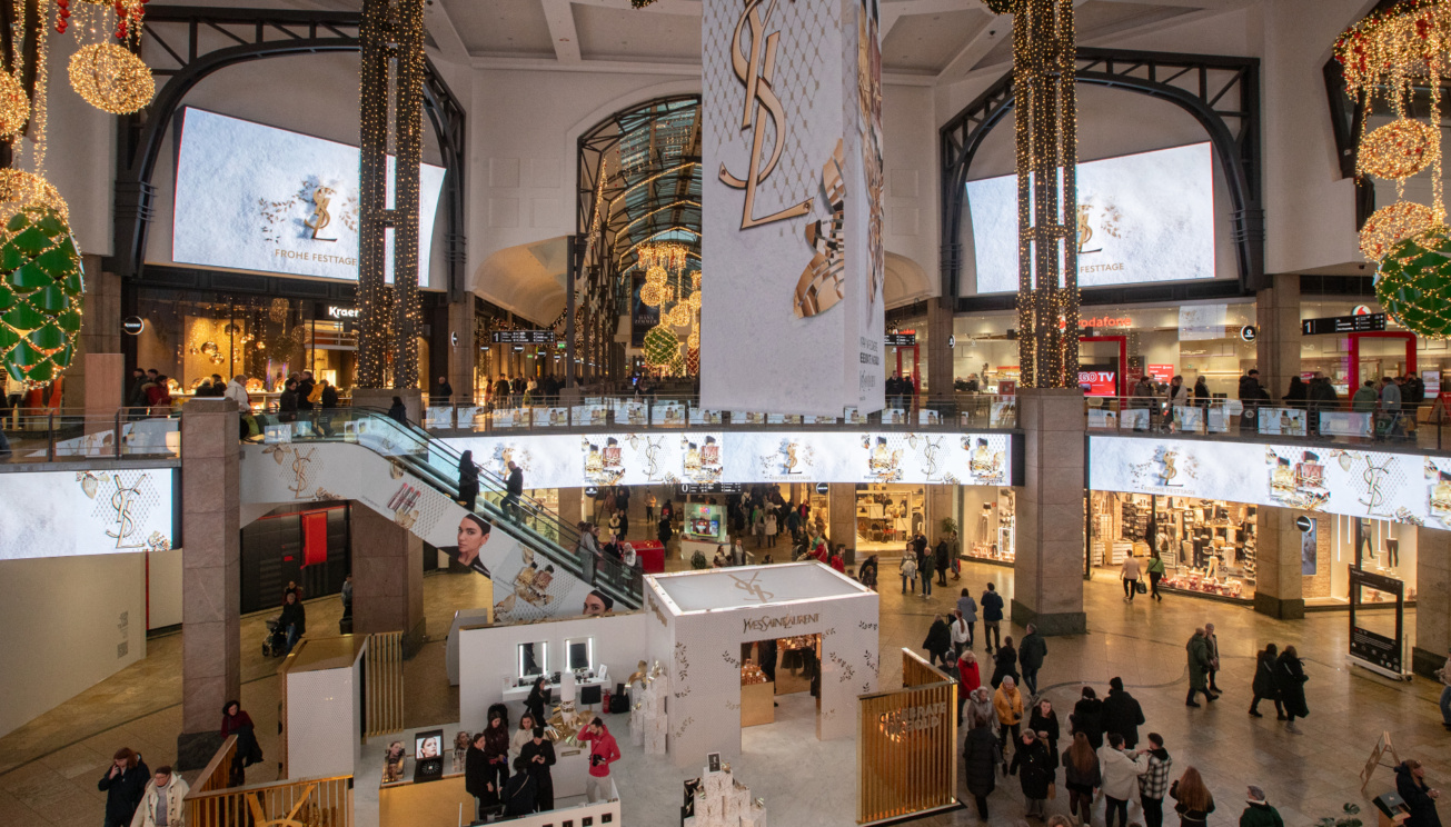 Pariser Chic meets Festtagszauber: YSL im Westfield Centro